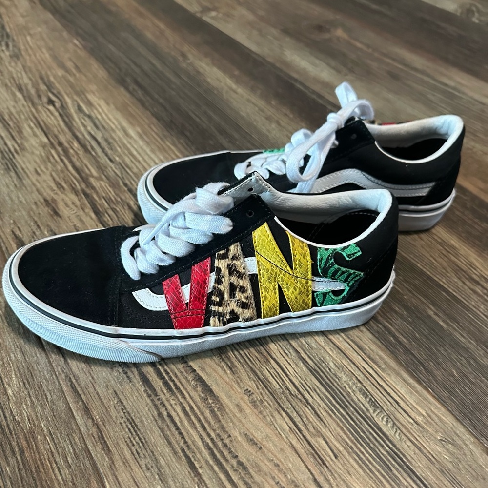 VANS old skool RASTA wild animal print black shoes women's 7.5 EUC